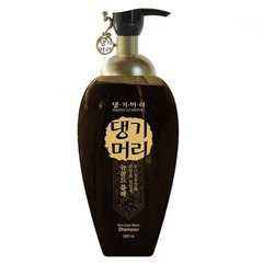 Шампунь укрепляющий Daeng Gi Meo Ri New Gold Black Shampoo 500 мл